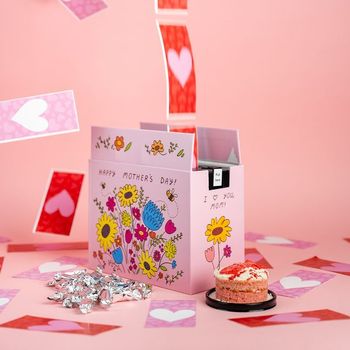  The perfect gift for the Mom who deserves a treat as sweet as she is! The Sweet Mother's Day Love Shower bundle will truly shower her in love. With a cascading effect of paper hearts and a delicious cake, she will feel so loved this Mother's Day! 🥰

    