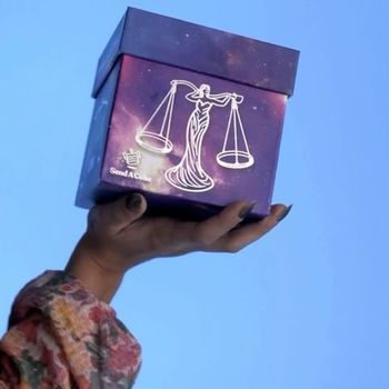  Celebrate a harmonious Libra in your life with a sweet and thoughtful gift!🎁 ✨ ♎️ 

 ♎️ season 