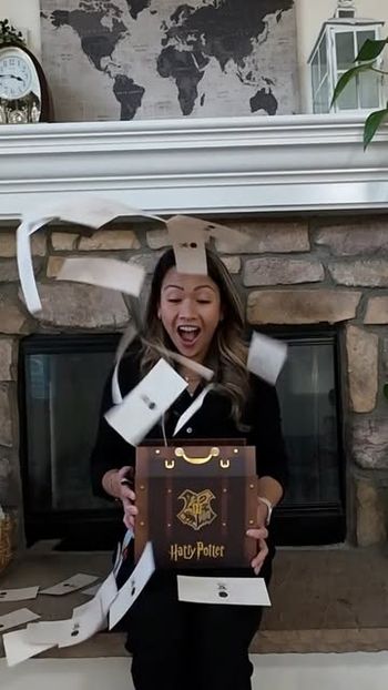 Grab your trunks! It’s Back To Hogwarts season! 📚

©️ & ™️ Warner Bros. Entertainment Inc. Publishing Rights ©️ JKR
     
