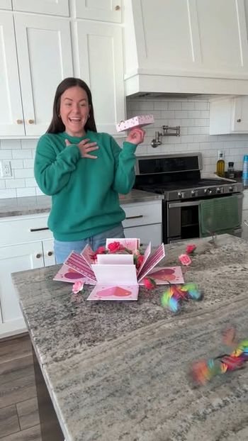 Easy to send. Hard to forget 💕

  giftideas
