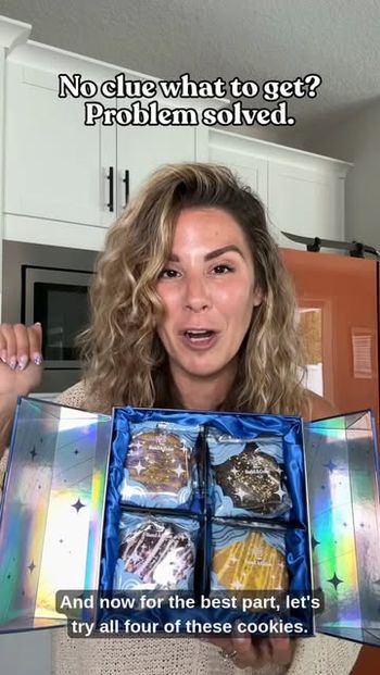 Not sure what to get them but want it to still feel special? A box filled with cookies and a star sign insert just for them? Out of this world. 💫⁠
⁠
   