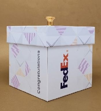 Picture of FedEx Box, Picture 1