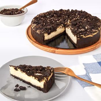 Cookies and Cream Cheesecake
