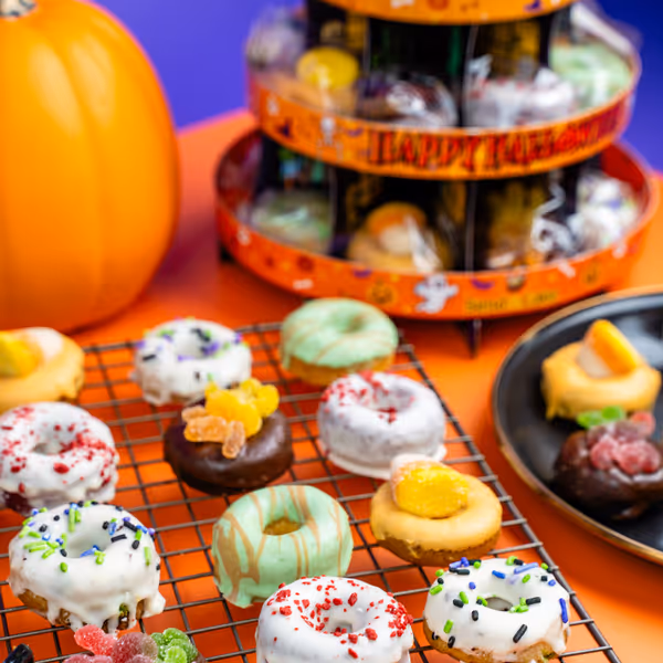Halloween Donut Tower 🍩