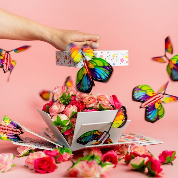 Día de las Madres Bundle w/ Butterfly Surprise 🌼