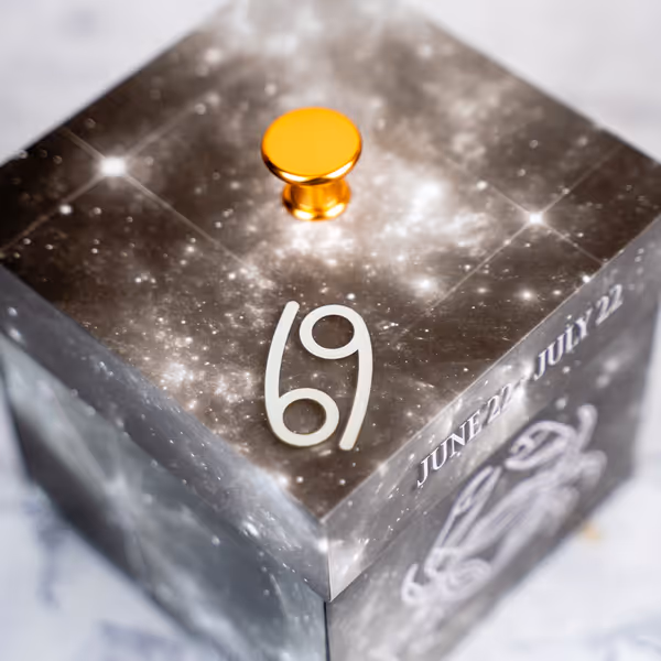 Cancer Astrology Box ♋