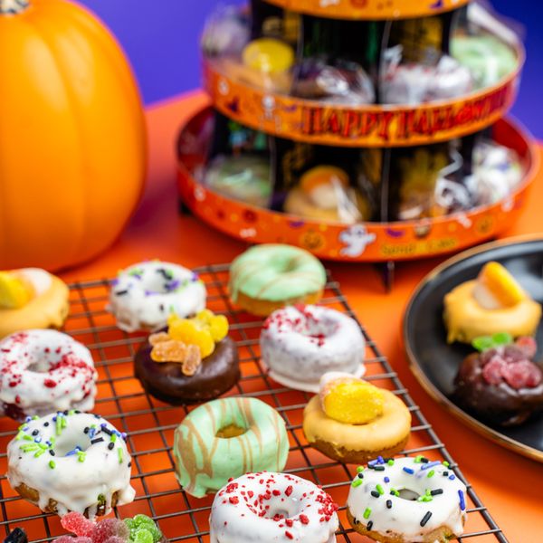 Halloween Donut Tower 🍩